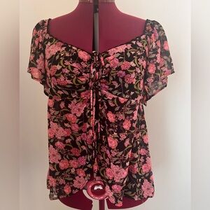 Large Wild Fable three tie top